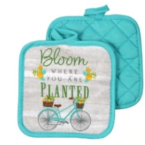 "Bloom where you are planted"pot holders